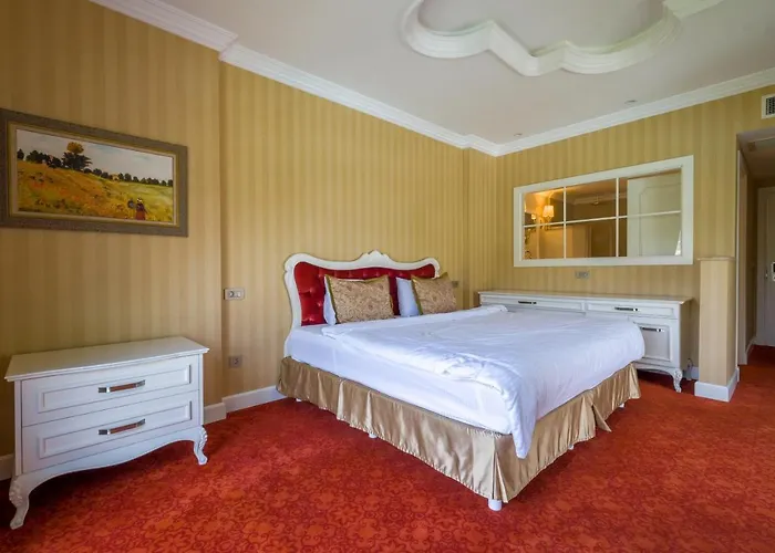 Grand Gocek Hotel